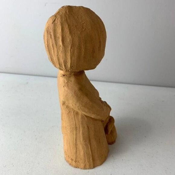 Dave Grossman Clay Girl with Rabbit - Picture 4 of 5